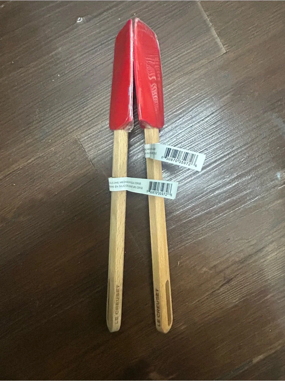 Set of 2 new Le Creuset spatulas red